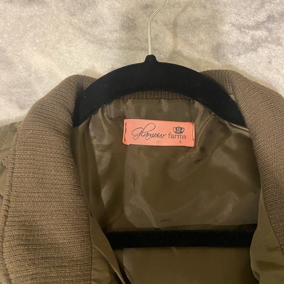 Olive Green Quilted Vest - Picture 4 of 5